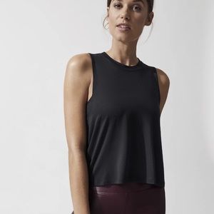 Carbon 38 crop tank top
